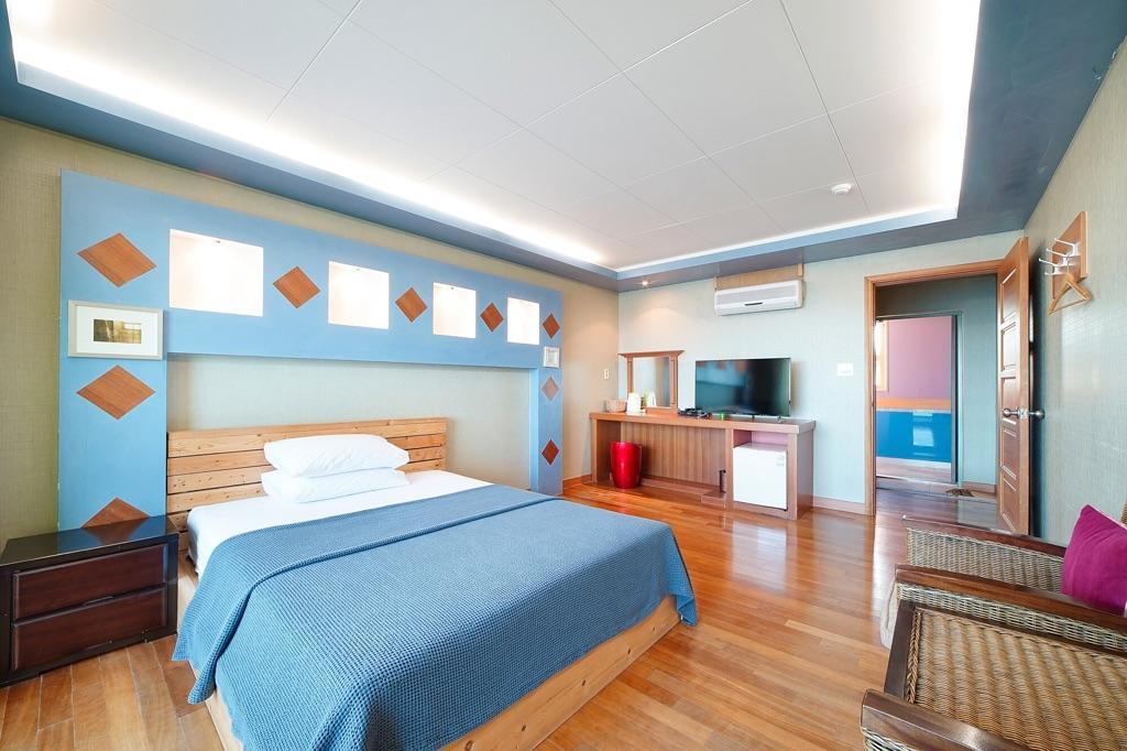 Leselect Pension Gangneung Exteriör bild
